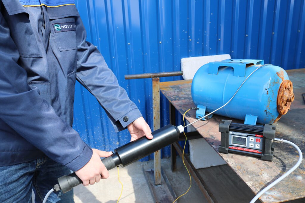 Holiday Detectors & Wire Rope Testers